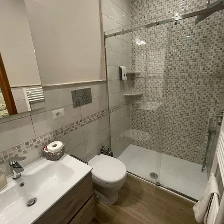 Izzo Panzió *
